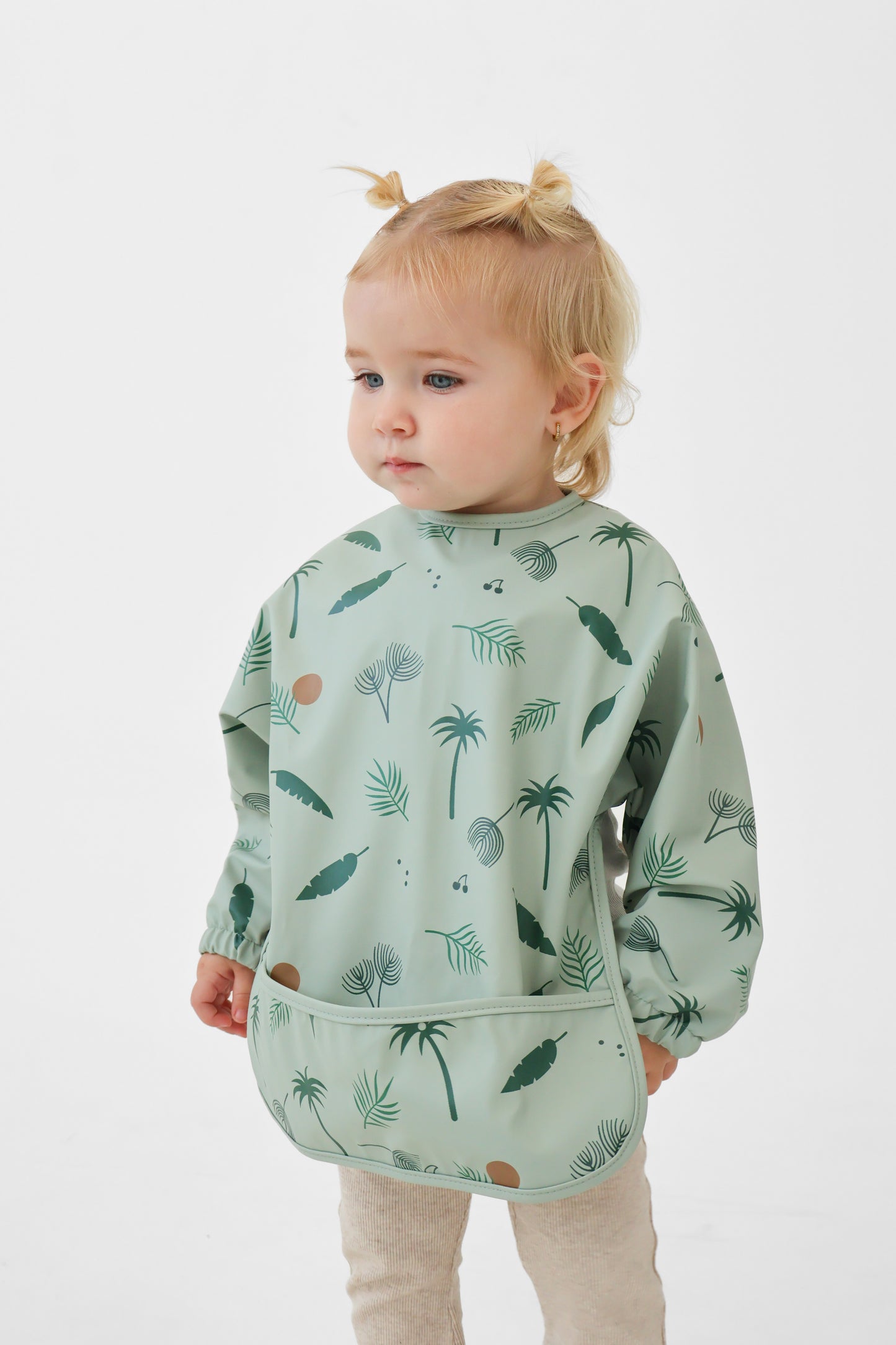 Long-sleeve bib