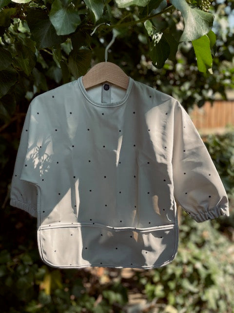 Long sleeved bib
