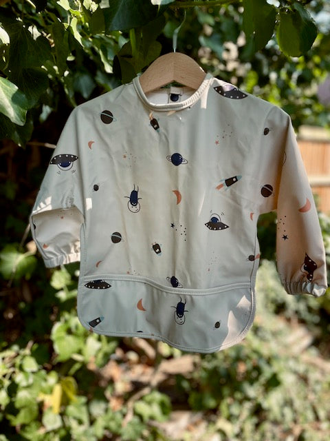Long-sleeve bib